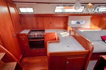 HALLBERG RASSY 412