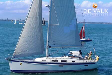 HALLBERG RASSY 412