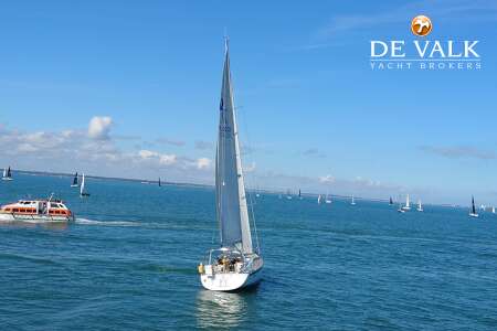 HALLBERG RASSY 412