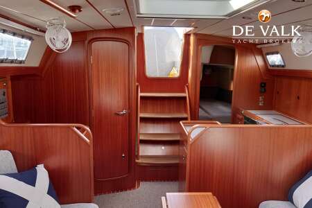 HALLBERG RASSY 412