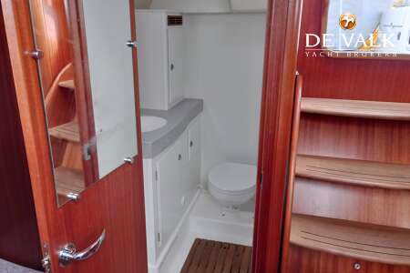 HALLBERG RASSY 412