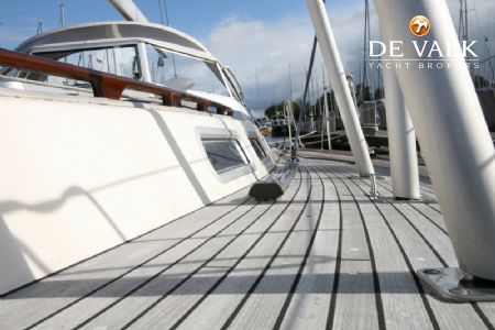HALLBERG RASSY 42