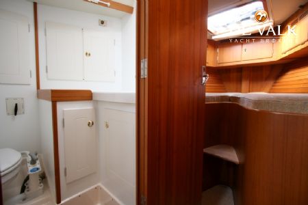 HALLBERG RASSY 42