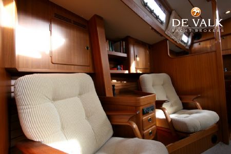 HALLBERG RASSY 42