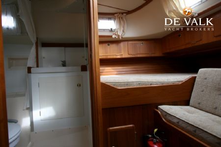 HALLBERG RASSY 42