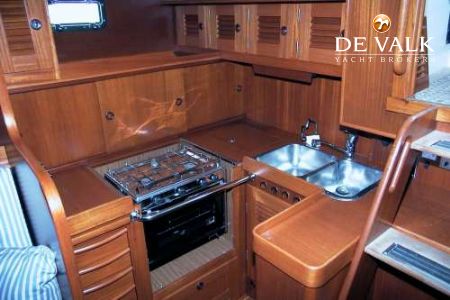 HALLBERG RASSY 42
