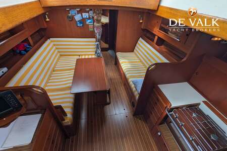 HALLBERG RASSY 42 E