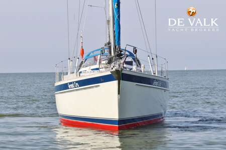 HALLBERG RASSY 42 F