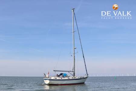 HALLBERG RASSY 42 F