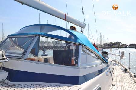 HALLBERG RASSY 42 F