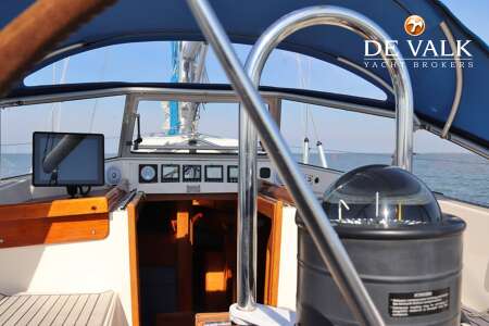 HALLBERG RASSY 42 F