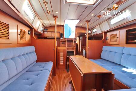 HALLBERG RASSY 42 F