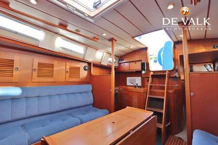 HALLBERG RASSY 42 F