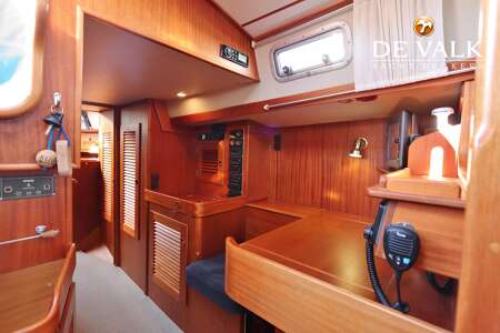 HALLBERG RASSY 42 F