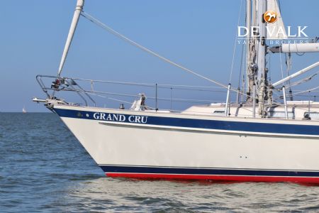 HALLBERG RASSY 42 FRERS