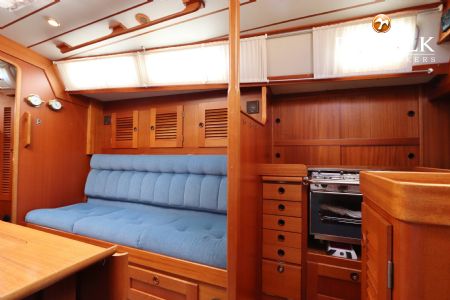 HALLBERG RASSY 42 FRERS