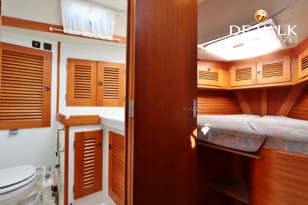 HALLBERG RASSY 42 FRERS