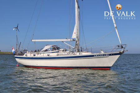 HALLBERG RASSY 42 FRERS
