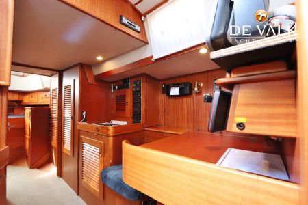 HALLBERG RASSY 42 FRERS