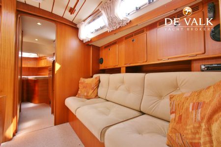 HALLBERG RASSY 43