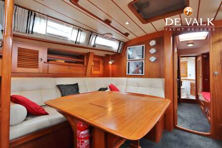 HALLBERG RASSY 45