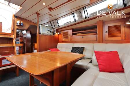 HALLBERG RASSY 45