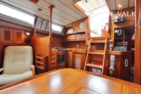 HALLBERG RASSY 45