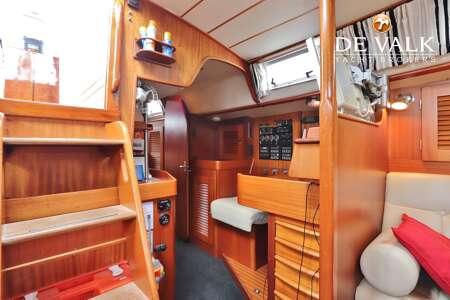 HALLBERG RASSY 45