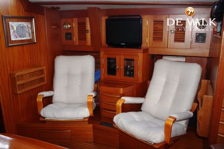 HALLBERG RASSY 45