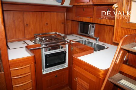 HALLBERG RASSY 45