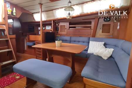 HALLBERG RASSY 45