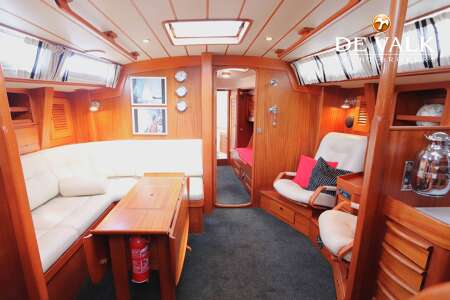 HALLBERG RASSY 45