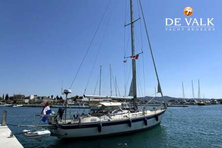 HALLBERG RASSY 45 width=