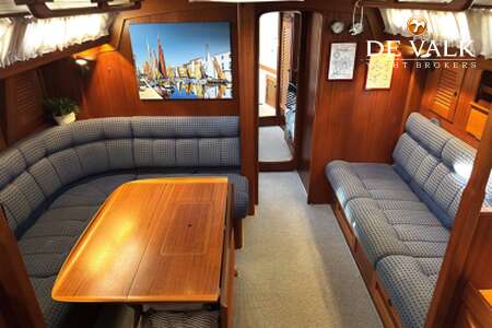 HALLBERG RASSY 45