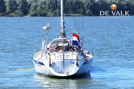 HALLBERG RASSY 46