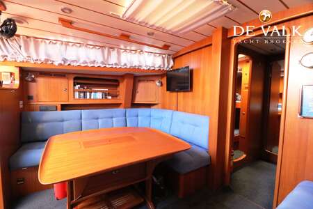 HALLBERG RASSY 46