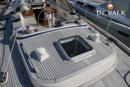 HALLBERG RASSY 49
