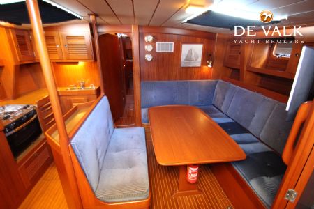 HALLBERG RASSY 49