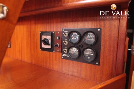 HALLBERG RASSY 49