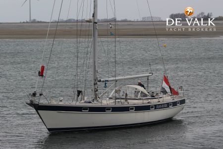 HALLBERG RASSY 49