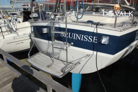 HALLBERG RASSY 49