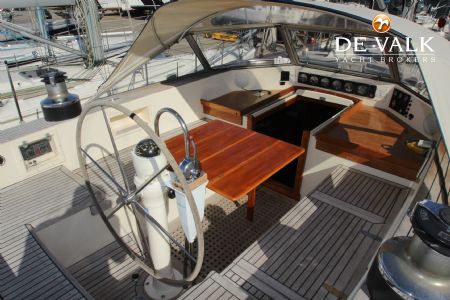 HALLBERG RASSY 49