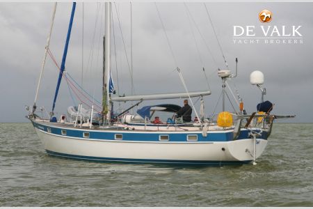 HALLBERG RASSY 49