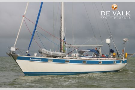 HALLBERG RASSY 49