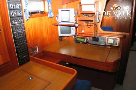 HALLBERG RASSY 49