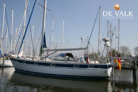 HALLBERG RASSY 49