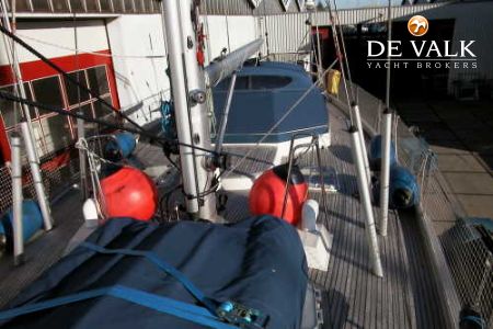 HALLBERG RASSY 49