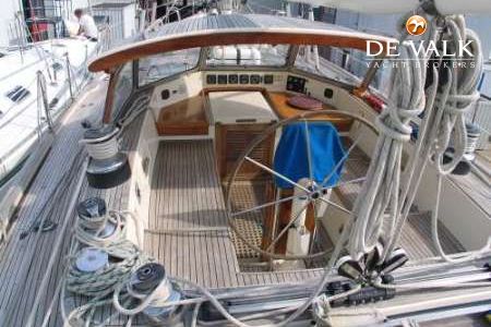 HALLBERG RASSY 49
