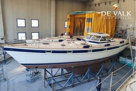 HALLBERG RASSY 49