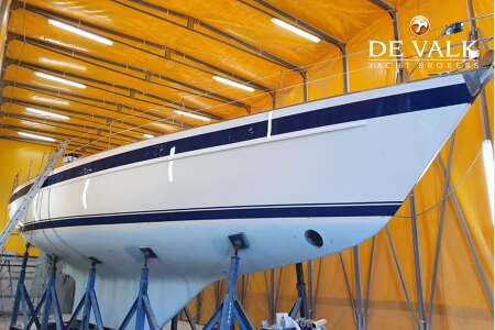 HALLBERG RASSY 49